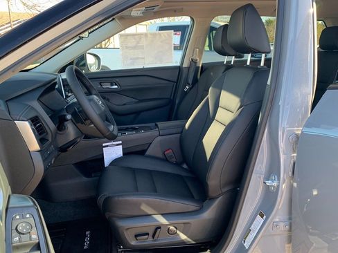 New 2026 Nissan Rogue SV image 18