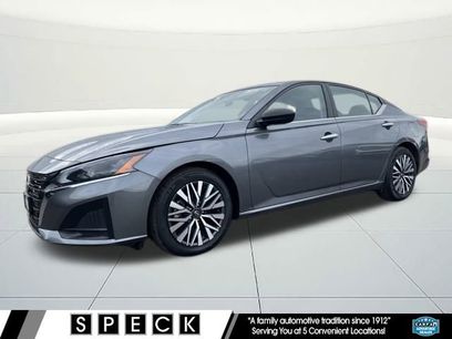 Used 2024 Nissan Altima 2.5 SV