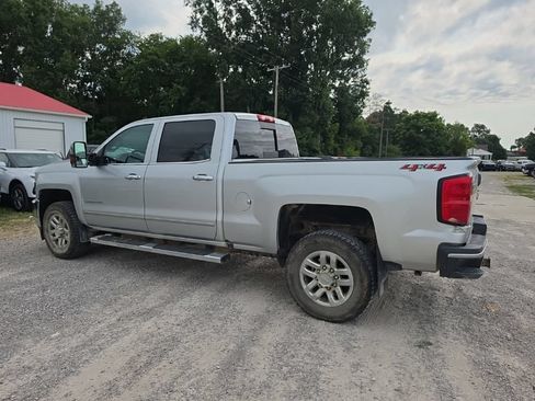 Used 2018 Chevrolet Silverado 2500 LTZ w/ LTZ Plus Package AWD/4WD image 3