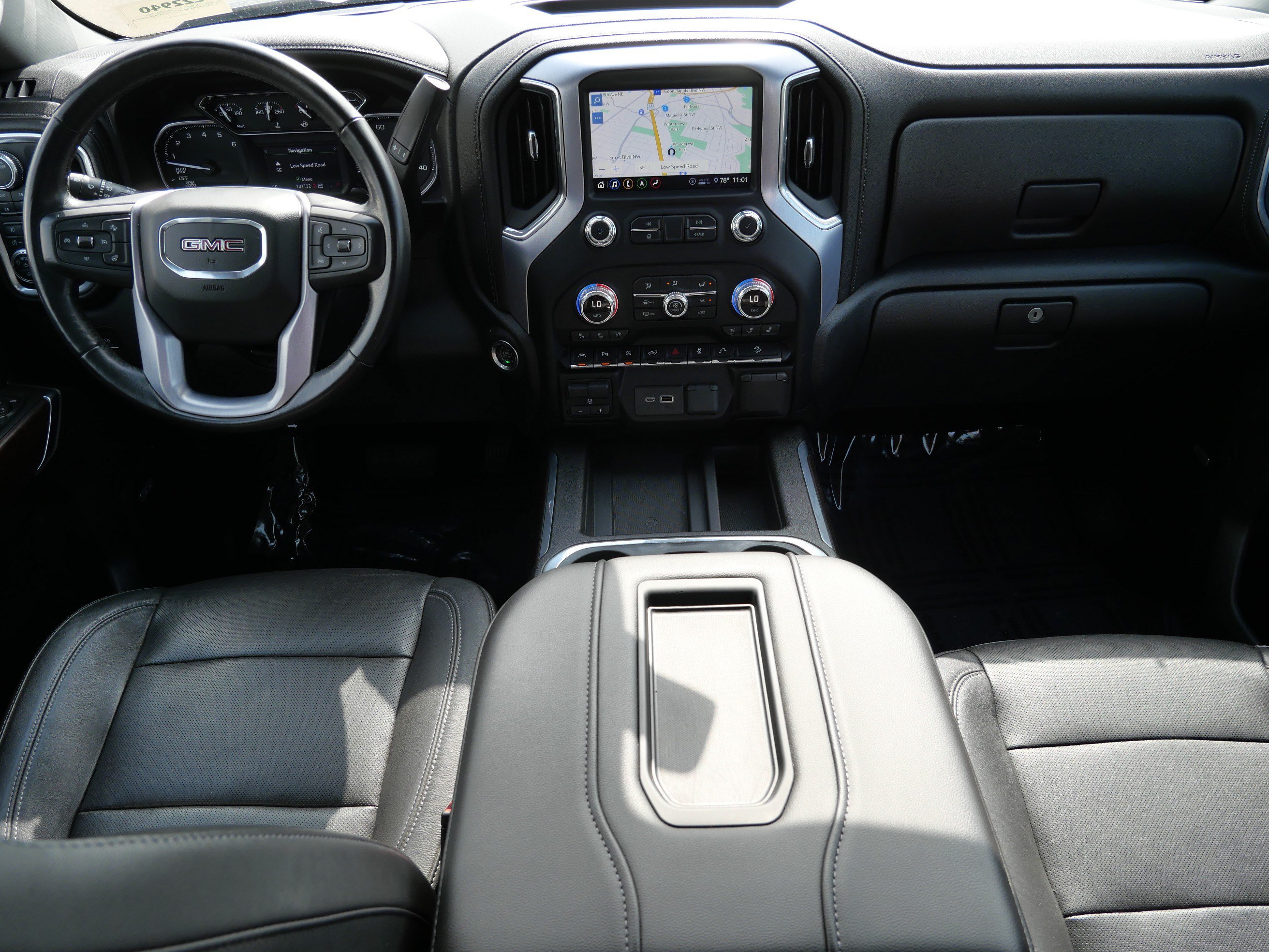 Used 2020 GMC Sierra 1500 SLT w/ SLT Premium Plus Package AWD/4WD image 10