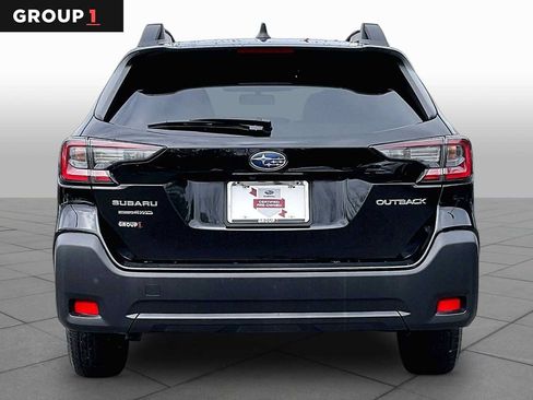 Used 2024 Subaru Outback Premium AWD/4WD image 5