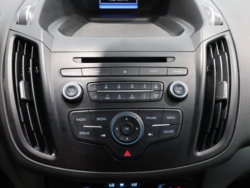 Used 2018 Ford Escape SE w/ Ford Safe & Smart Package FWD image 23