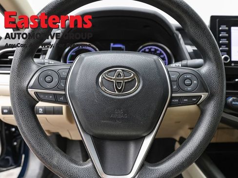 Used 2021 Toyota Camry LE FWD image 10