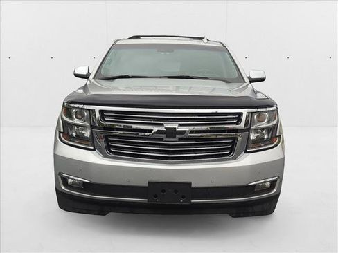 Used 2019 Chevrolet Suburban Premier image 2
