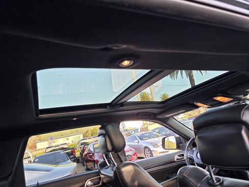 Used 2016 Jeep Grand Cherokee Limited 75th Anniversary image 16