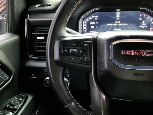 Used 2025 GMC Sierra 2500 AT4 AWD/4WD image 25