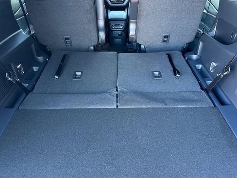 New 2026 Ford Explorer ST-Line w/ ST-Line Street Pack image 16