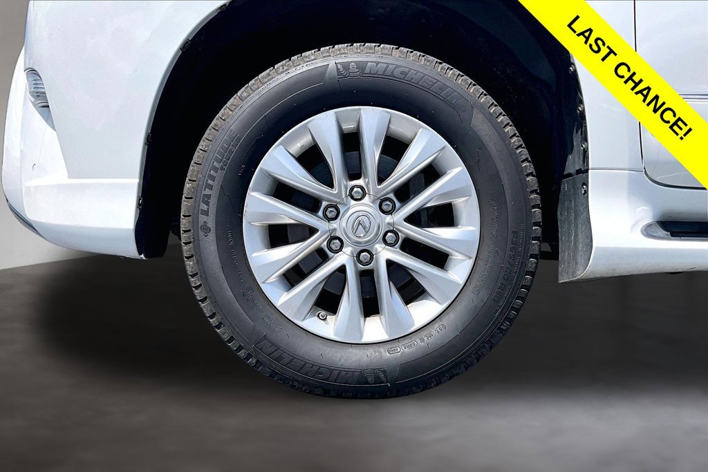 Used 2016 Lexus GX 460 w/ Premium Package AWD/4WD image 9