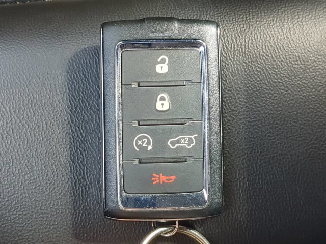 Certified 2023 Jeep Grand Cherokee Limited w/ Trailer Tow Prep Group (B) AWD/4WD image 35