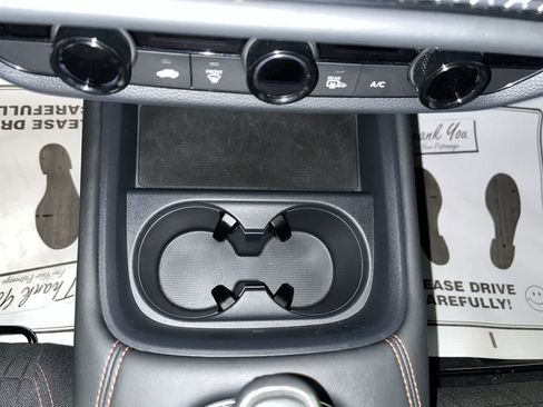 Used 2025 Honda HR-V Sport image 21