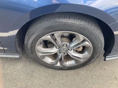 Certified 2023 Honda Accord EX image 10