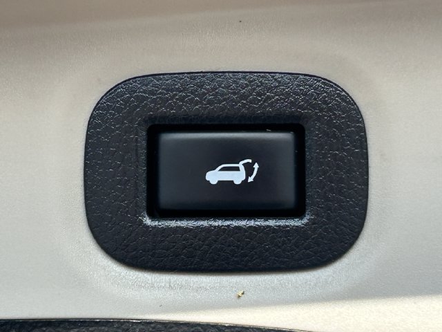 Used 2020 Nissan Rogue SV AWD/4WD image 33