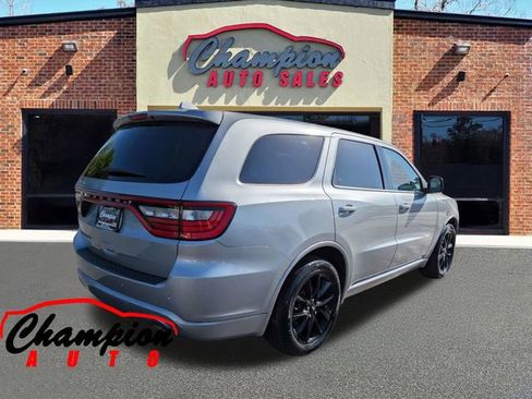 Used 2019 Dodge Durango SXT RWD image 4