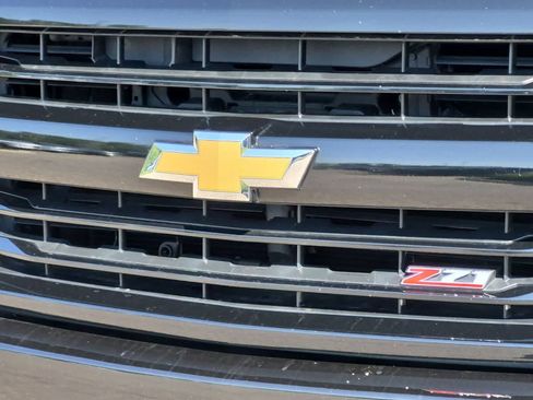 Used 2017 Chevrolet Silverado 1500 LT w/ All Star Edition AWD/4WD image 12