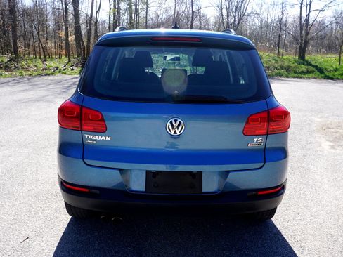 Used 2018 Volkswagen Tiguan Limited w/ Premium Package image 4