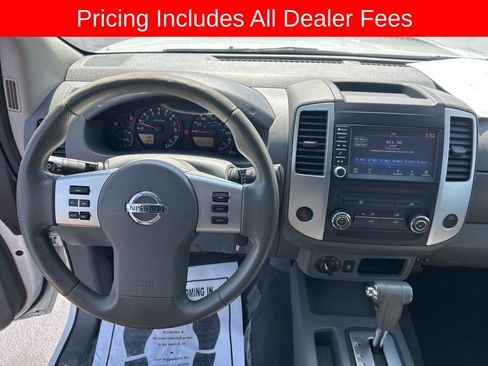 Used 2019 Nissan Frontier SV AWD/4WD image 6