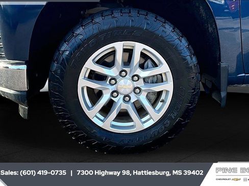 Used 2019 Chevrolet Silverado 1500 LTZ w/ LTZ Plus Package AWD/4WD image 8