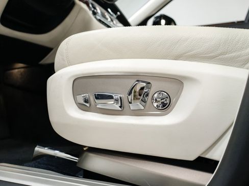 Used 2015 Rolls-Royce Ghost image 26