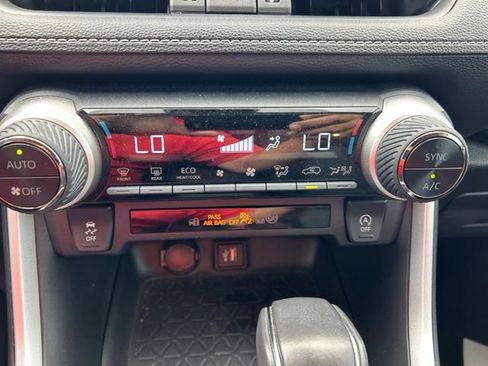 Used 2024 Toyota RAV4 XLE Premium FWD image 19
