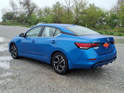 Used 2025 Nissan Sentra SV w/ Trunk Package FWD image 9