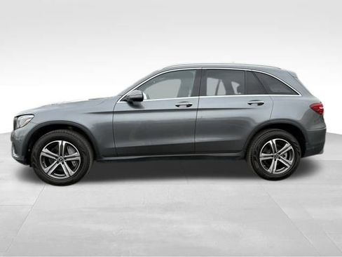 Used 2018 Mercedes-Benz GLC 300 4MATIC image 4
