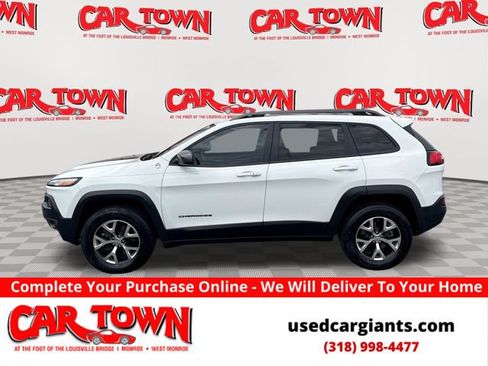 Used 2016 Jeep Cherokee Trailhawk w/ Comfort/Convenience Group AWD/4WD image 1