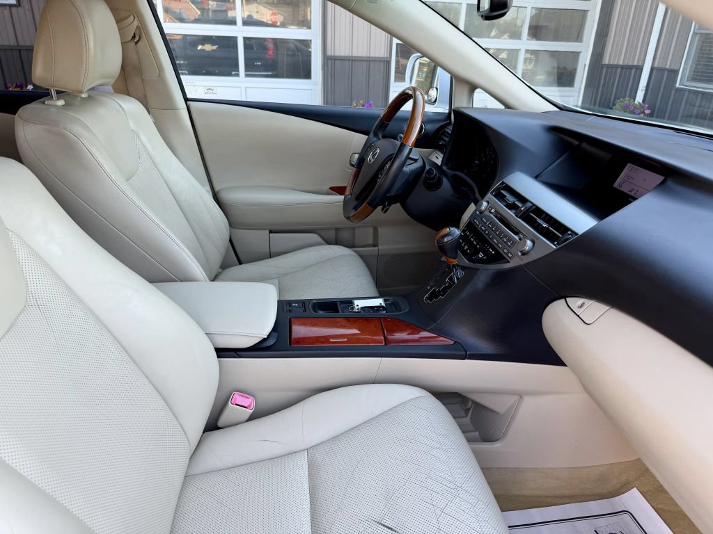 Used 2011 Lexus RX 350 2WD w/ Premium Pkg image 16