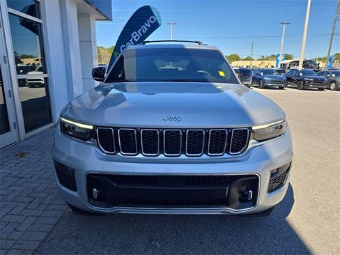 Used 2023 Jeep Grand Cherokee Overland w/ Trailer Tow Prep Group (B) image 2