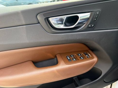 Used 2018 Volvo XC60 T5 Inscription w/ Convenience Package AWD/4WD image 30