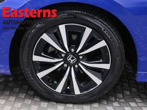 Used 2022 Honda Civic EX image 32