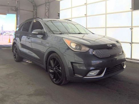 Used 2018 Kia Niro EX w/ Option Group 020 FWD image 4