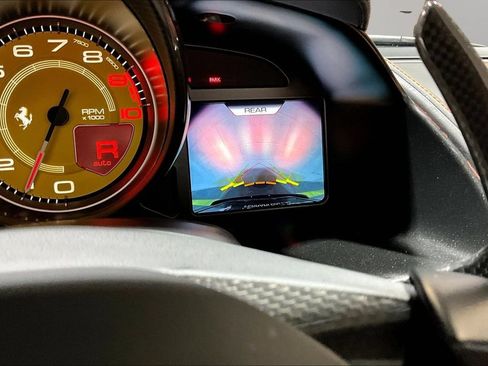 Used 2022 Ferrari 812 GTS RWD image 10