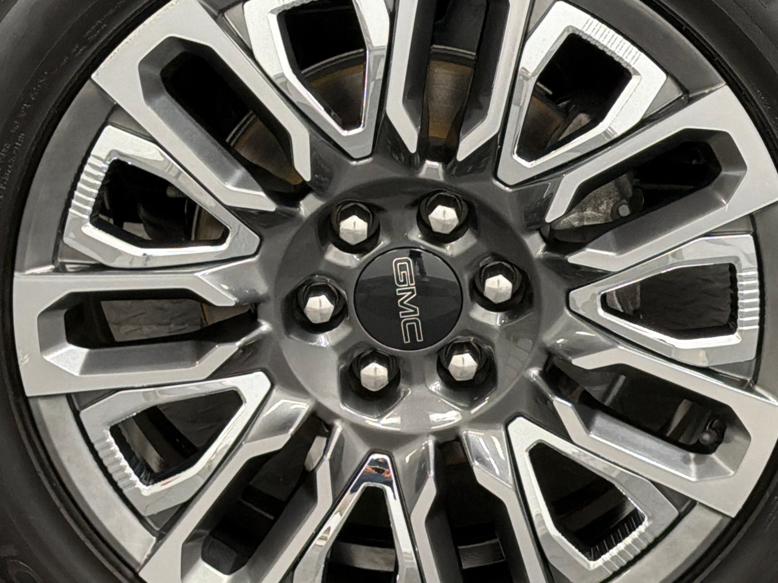 Used 2023 GMC Sierra 1500 Denali Ultimate AWD/4WD image 5