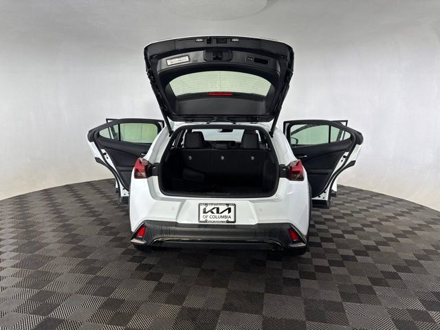 Used 2019 Lexus UX 200 F Sport w/ F Sport Premium Package FWD image 17