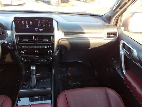 Used 2022 Lexus GX 460 Premium image 19