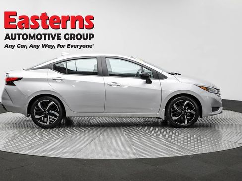 Used 2025 Nissan Versa SR w/ Trunk Package image 4