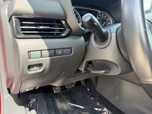 Certified 2021 Nissan Sentra SR FWD image 24