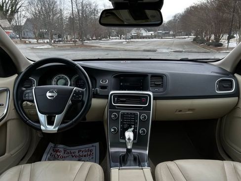 Used 2013 Volvo S60 T5 FWD image 27