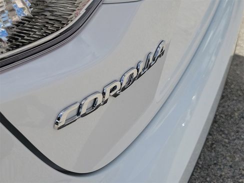 Used 2026 Toyota Corolla LE image 6