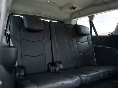 Used 2019 Cadillac Escalade ESV Premium Luxury AWD/4WD image 20