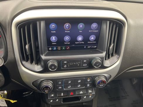 Used 2019 GMC Canyon SLT image 16