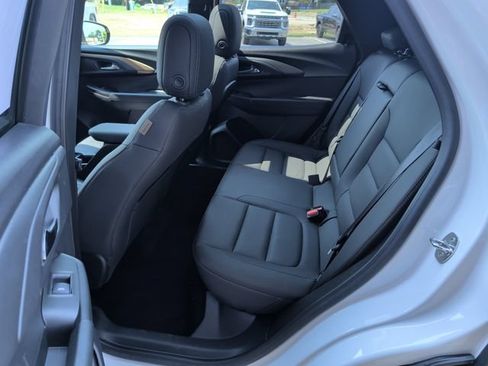 Used 2023 Chevrolet TrailBlazer ACTIV w/ Sun and Liftgate Package FWD image 24