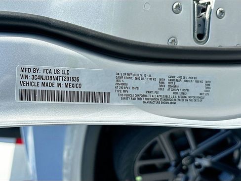 New 2026 Jeep Compass Latitude image 31