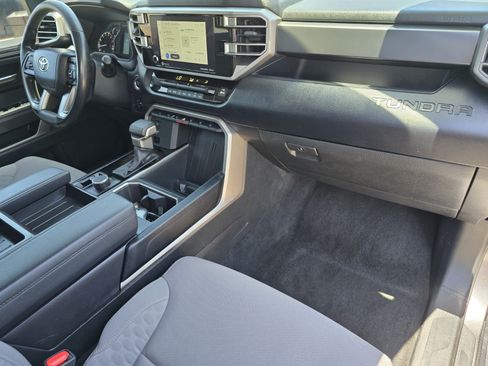Used 2022 Toyota Tundra SR5 AWD/4WD image 11