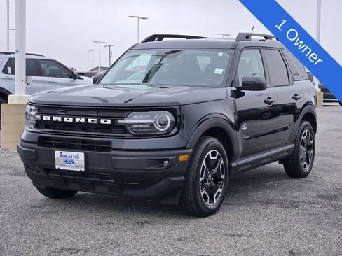 Certified 2024 Ford Bronco Sport Outer Banks w/ Tech Package AWD/4WD image 3