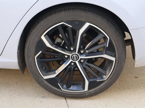 Used 2025 Nissan Altima 2.5 SR FWD image 26