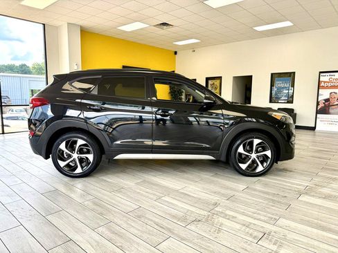 Used 2018 Hyundai Tucson Value AWD/4WD image 5