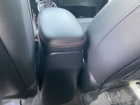 Used 2018 Kia Soul ! FWD image 32