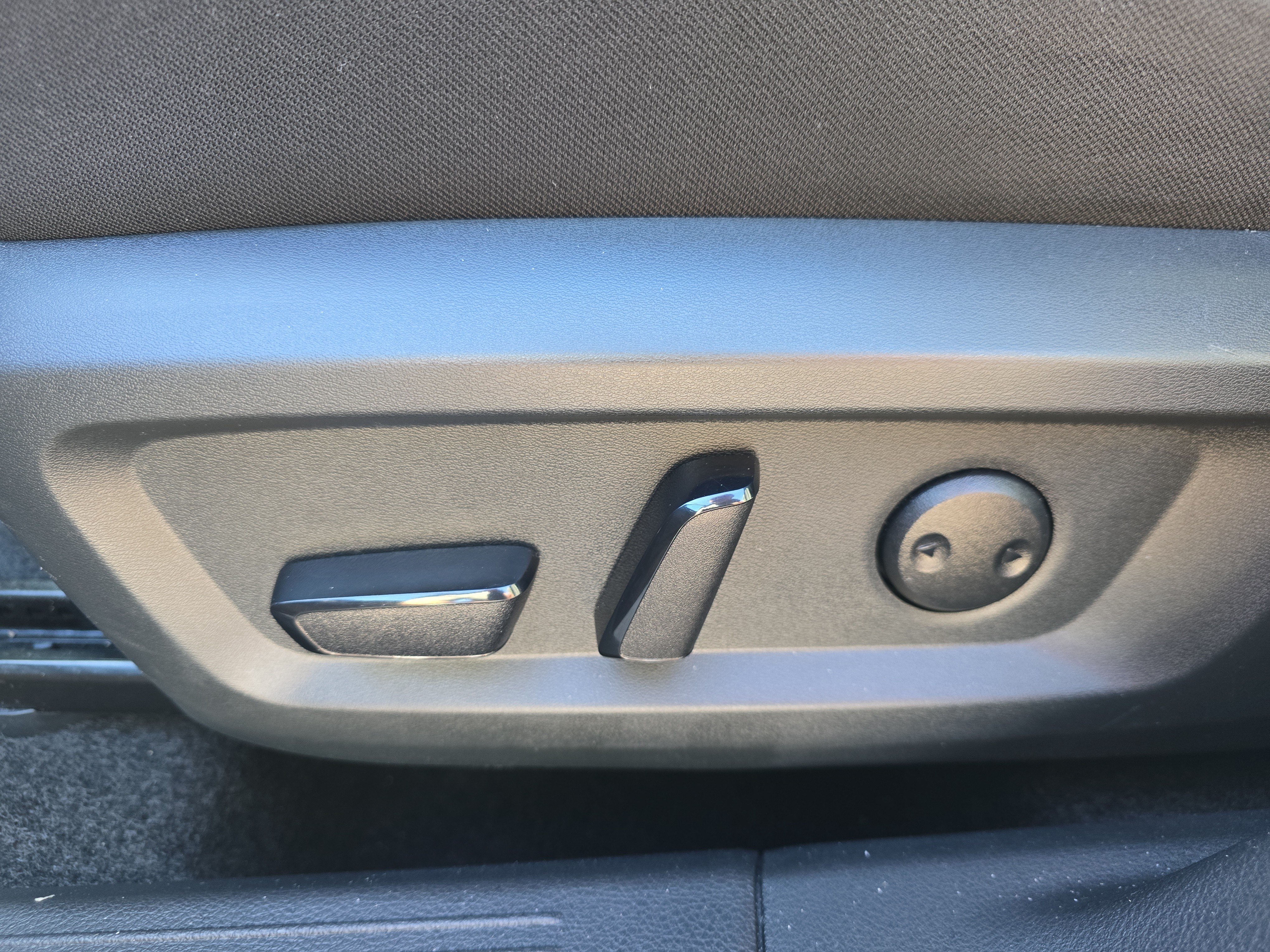 Used 2026 Nissan Rogue SV AWD/4WD image 21