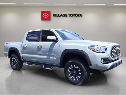 Certified 2022 Toyota Tacoma TRD Off-Road w/ Technology Package RWD image 7